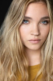 Olivia Prado photo 2