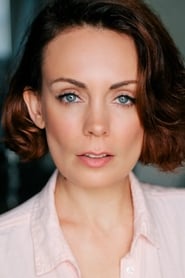 Kate Elliott as Simone Swift