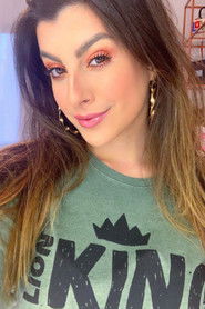 Natalia de Barros Cardoso as Nah Cardoso