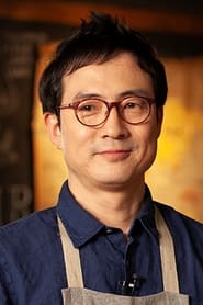 Lee Wook-jung as Self