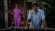 Two and a Half Men - Episode 7x15