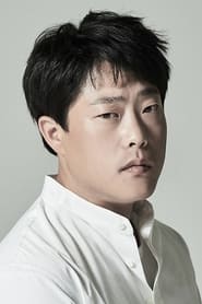 Im Sung-jae as Kim Min-sik