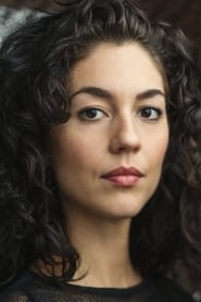 Kaylah Zander as Amelia Salazar