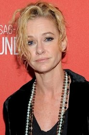 Shelby Lynne as Carrie Cash