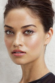Shanina Shaik photo 2