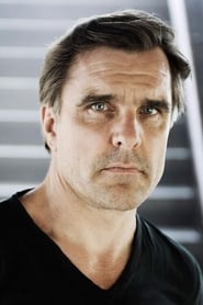 Daniel Rohr as Urs Stähli