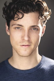 Samuel Gedymin as Kyle