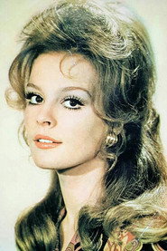 Hülya Koçyiğit 723x1084