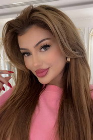 Retrato de Helly Luv