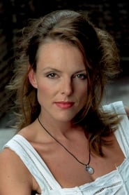 Annika Pages as Susanne Weber