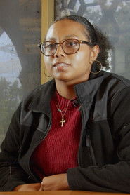 Ariel Anderson photo 2