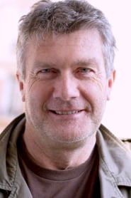 Michel Allaire as le médecin généraliste