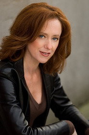 Nadine Wright 666x1000