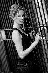 Nadine Wright 666x1000