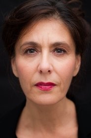 Valérie Zarrouk is Yvette