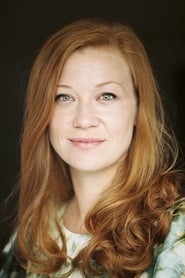 Franziska Arndt as Jennifer König