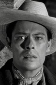 Carlos Rivas as Alfredo Gomez