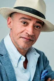 Roberto Sosa as Librado Chavez