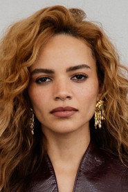 Leslie Grace