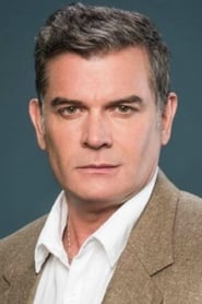 Sergio Basañez as Sebastián Mendoza