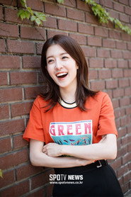 Jung In-sun 800x1200