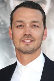 Rupert Sanders headshot