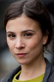 Aylin Tezel is Claudia