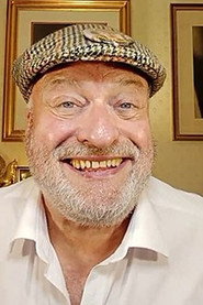 Colin Lamont 300x450