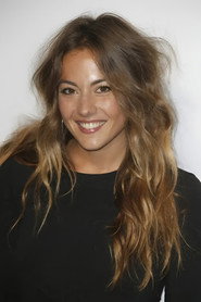 Constance Labb&eacute; is Ang&eacute;lique Courtin (Adulte)