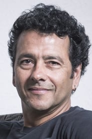 Marcos Palmeira as Fernando Amorim