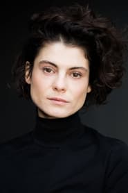 Jördis Richter as Marie / Clara Sanders