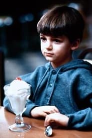 Alexander Goodwin as 5-year-old Nat