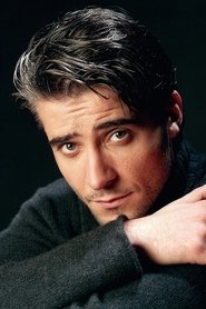 Goran Visnjic headshot