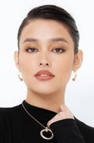 Liza Soberano