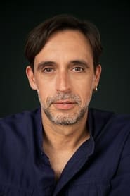 Pedro Pernas as Félix