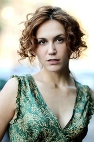 Linda Gennari as Giulia Valnegri
