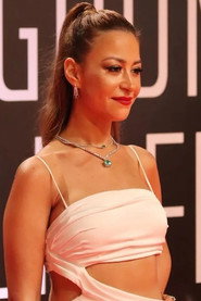 Menna Shalabi 600x900