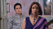 Anupam Confronts Mandira
