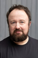 Justin Skelton as Safe Cracker