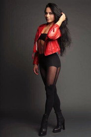 Nicole Hombrebueno 400x600