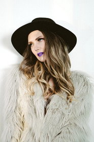 Hannah Levien 666x1000