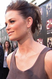 Sprague Grayden 800x1201