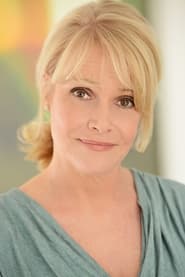 Rebeca Arthur as Crystal