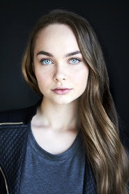 Nicole James photo 3