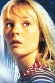 Saskia Grasemann as Maja