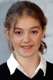 Lea Kurka is Regina (younger)