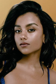 Simone Ashley — Fotoğraf 21
