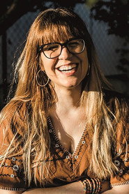 Ali Hazelwood oyuncu fotoğrafı