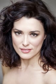 Paola Casella as Giulia D'Antoni