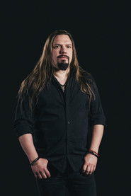 Elias Viljanen is guitars & backing vocals
